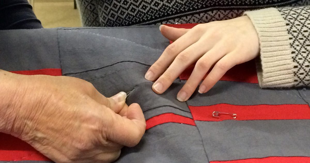 Axis | Bumping Hands